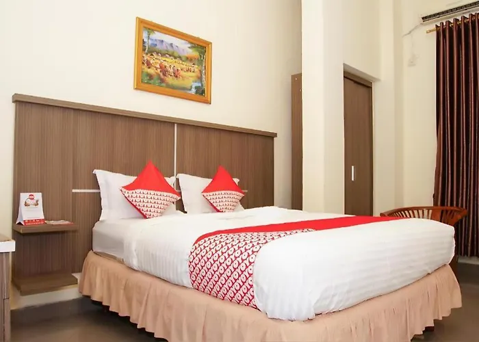 Oyo 236 Penginapan Rumah Hijau Palembang