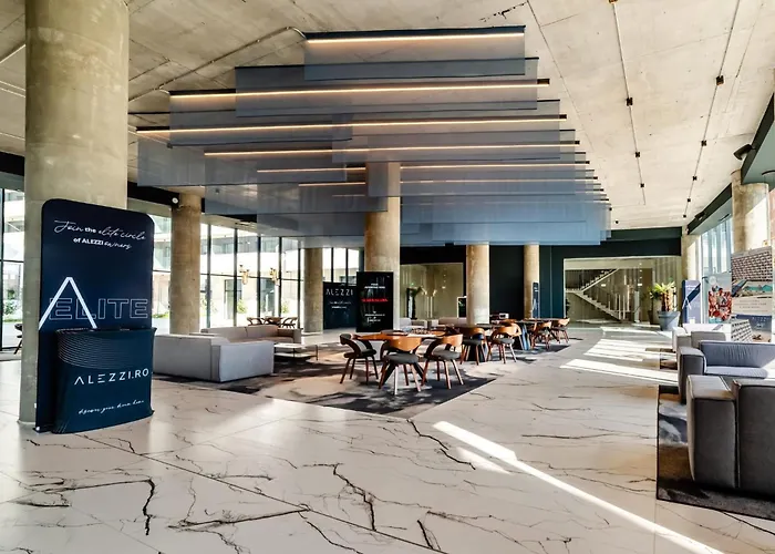 Alezzi Odyssey Pool&Spa Resort By Ingrid Navodari