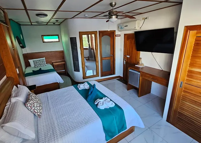 Casa Ocean Pier Bed & Breakfast Puerto Ayora 