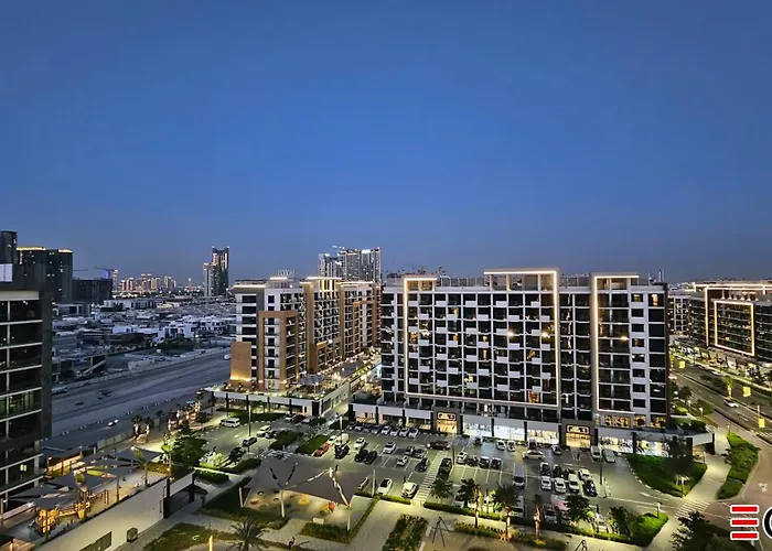 Egate - Studio - 2Nd Floor With Balcony - Dubai - 33-212
