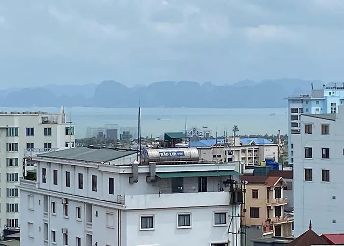 Jackfruit Homestay Ha Long
