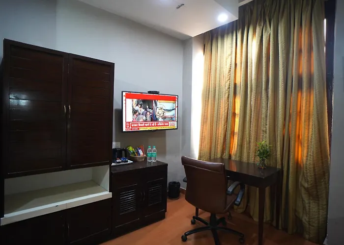 The Corus Hotel New Delhi
