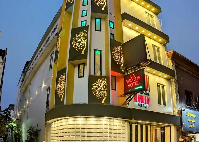 La Woods Hotel Chennai