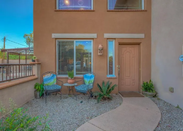 Stunning, Stylish Getaway Close To Everything! Tucson