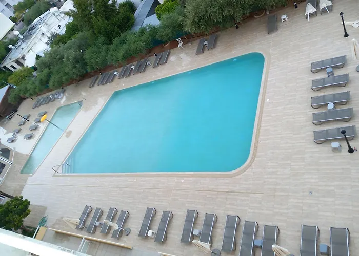 Sunquest Gardens Holiday Resort Limassol