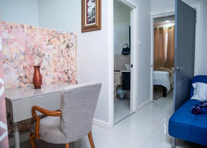 Top Bay Apartments - All 5 Units Montego Bay