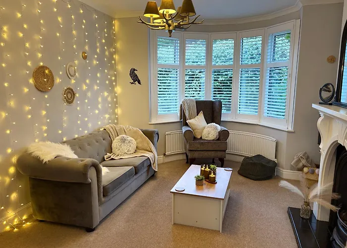The Nordic Nook - 3 Bedroom House Plus Double Sofabed York