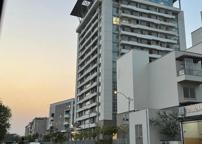 Penta Square Executive Serviced Apartments Dha Lahore
