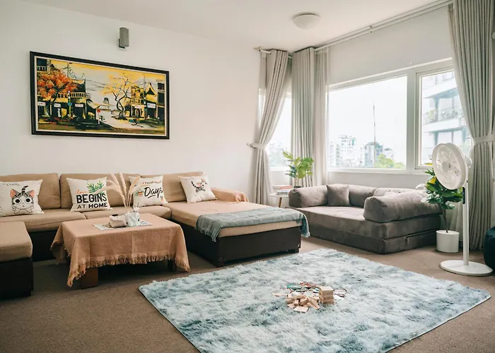 Zuzi Home To Ngoc Van , West Lake Hanoi