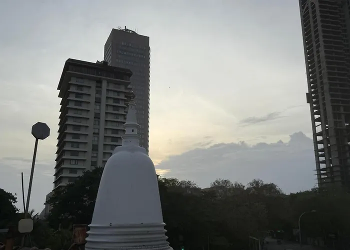 Urban Deck Bed & Breakfast Colombo