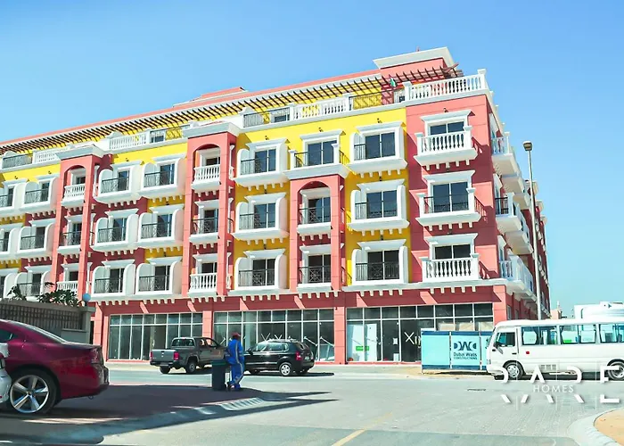 Rare Holiday Homes - Jumeirah Village Circle - Near Circle Mall - Botanica Tower - R105 Dubai