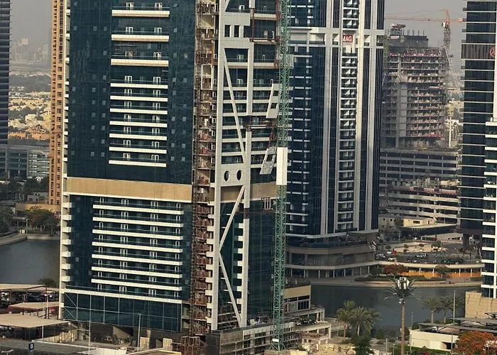 The Manchester Jbr Marina Apartment Private Room With Shared Washroom Dubai
