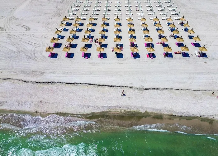 Complex Modern Mamaia