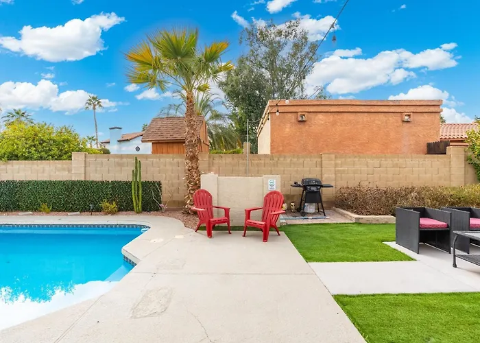 Stylish Mid-Century 4Br Escape With Pool & Luxe Vibes Villa Phoenix
