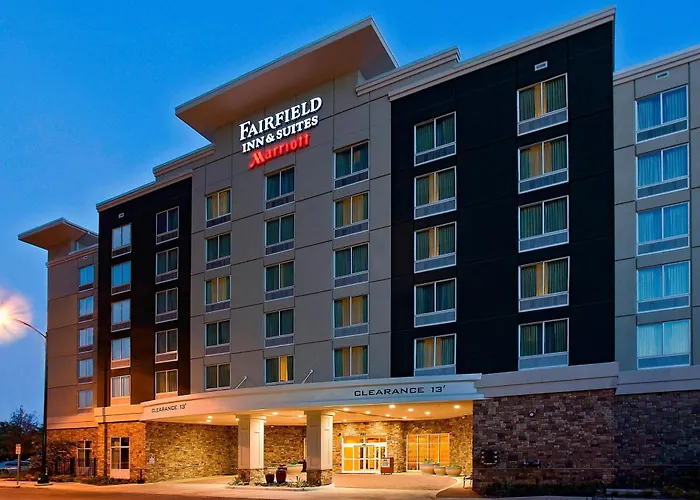 Fairfield By Marriott San Antonio Alamo Plaza Convention Center Hotel