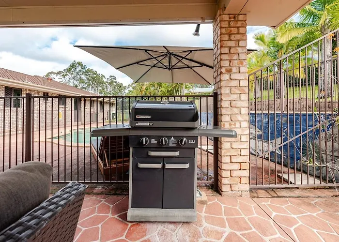 Peaceful Acreage Guesthouse Firepit With Huge Pool Gold Coast