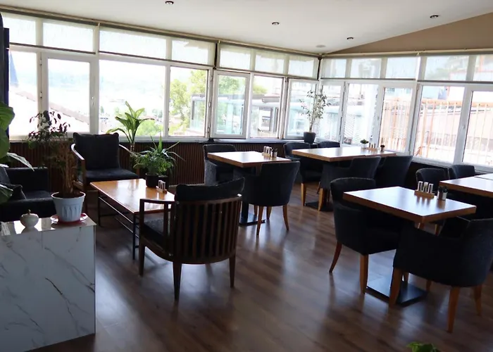 Ueskuedar Otel Istanbul