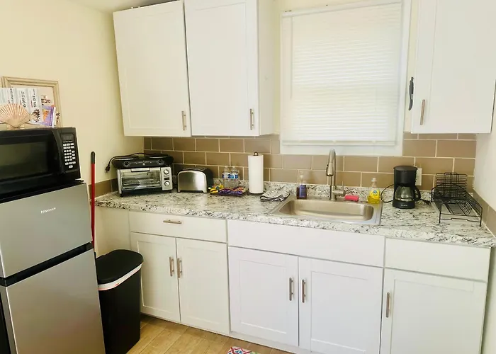 Tiny House With Private Pool Hotel Glen Burnie