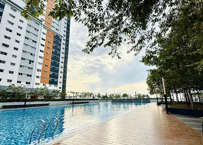 Apartment Unit With Netflix And Swimming Pool Nearby Klia, Putrajaya, Sepang Circuit And Kuala Lumpur