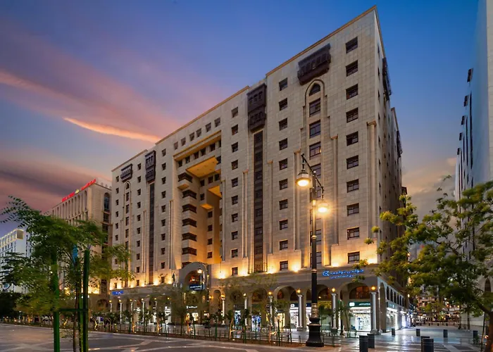 Golden Tulip Al Shakreen Medina