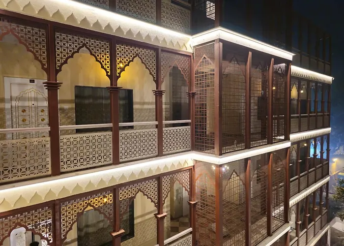 Aam Bagh Banaras Hotel Varanasi
