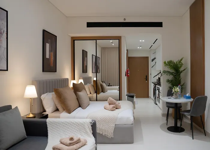 Lux Business Bay Studio With Jacuzzi & Canal View Dubai