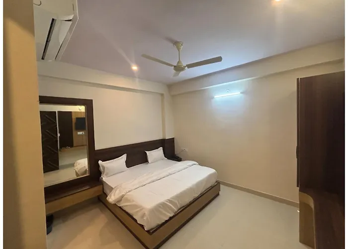 Jaipur Hotel Altera Inn Near Bypass Road - Restaurant- Lift & Free Parking Facility - Fully Air Conditioned Rooms - Heart Of Pink City