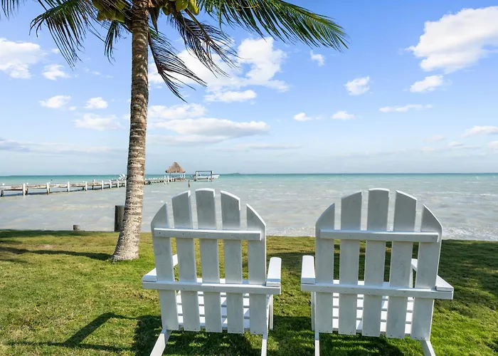 Tilt-Ta-Dock Resort Belize Corozal