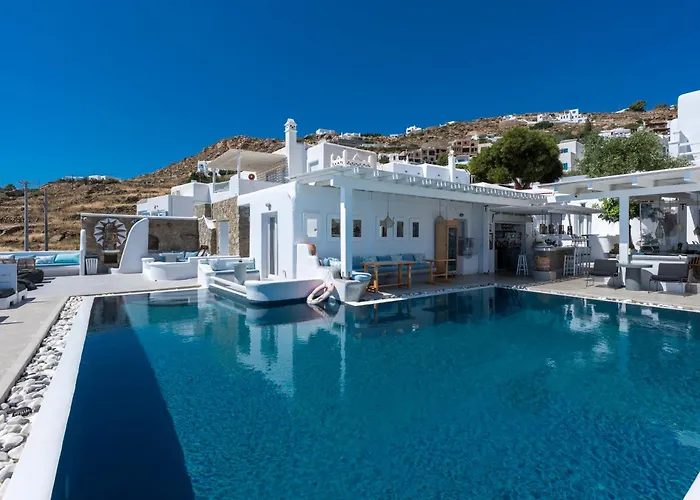 Flaskos Luxury Suites Agios Stefanos 