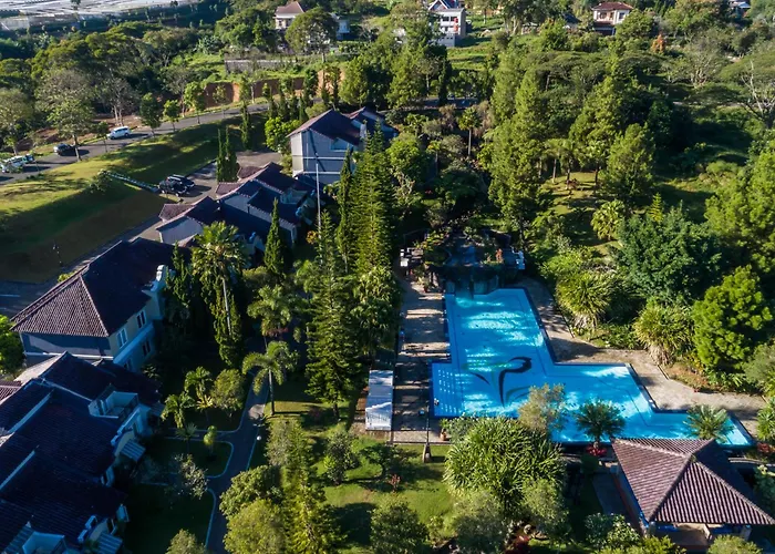 Pesona Alam Resort & Spa Puncak