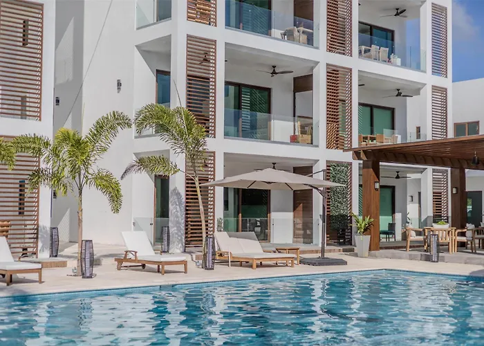 Acqua Di Mare Resort West Bay