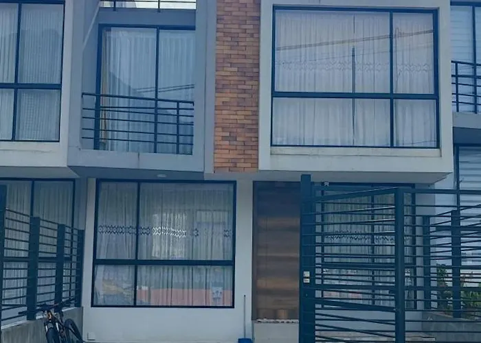 Casa Turi, Independiente Y Garage Banos 