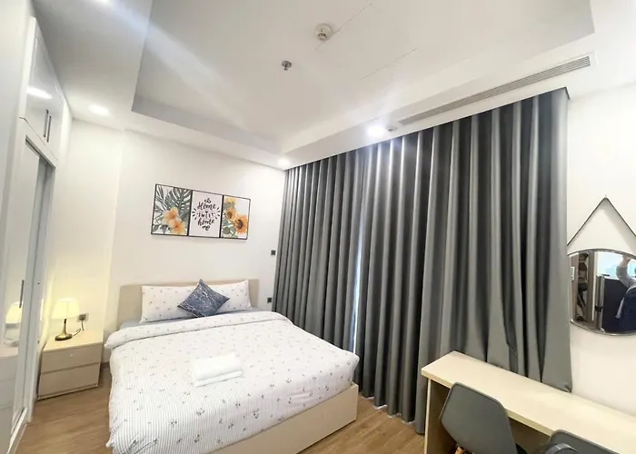 5 Star Studio, Private Walking Lake, Swimming Pool, Gyms, Quick To Airport Hanoi