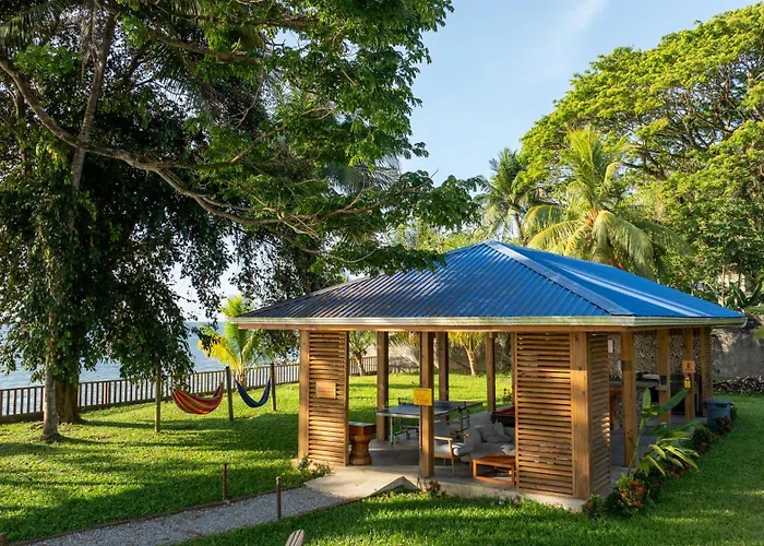 Sunset Hut Hostel Omoa