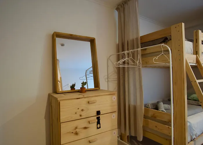 Saone Guesthouse - Coworking & Retreat Location Ericeira