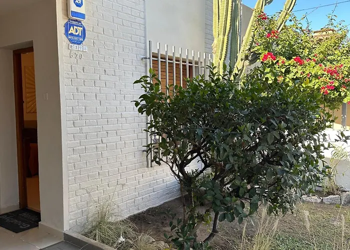 Casa Q Cba Zona Norte Kempes Aeropuerto Shopping Cochera Asador Patio Full Equipada Confortable Córdoba