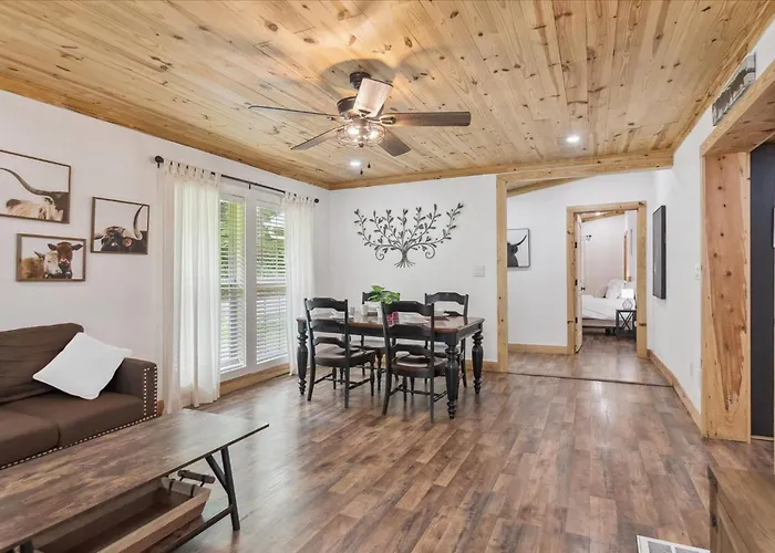 Creekside Retreat By Beyond Expectations Villa Pigeon Forge