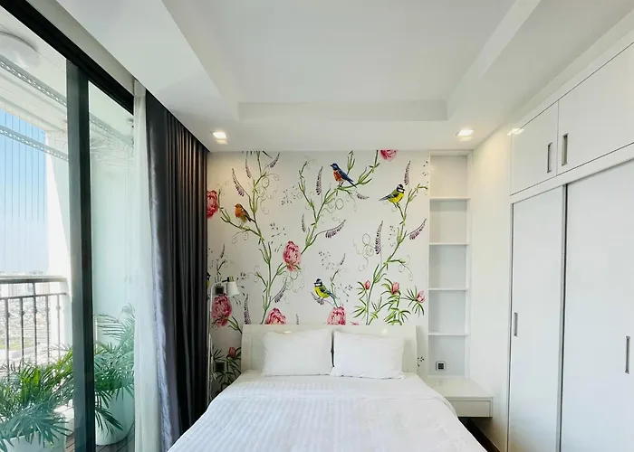 Luxury Studio In Vinhomes Green Bay, 25' To Airport, Gym, Swimming Pools Hanoi