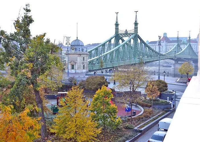 M&M Apartment-Fovam Ter Budapest