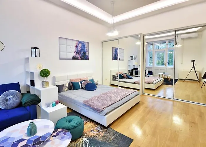 M&M Apartment-Fovam Ter Budapest