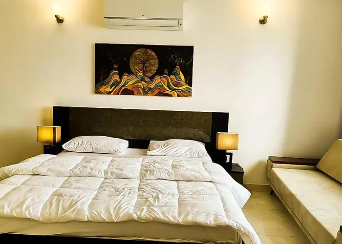 Luxury 2Br Apartment, Sea View Karachi