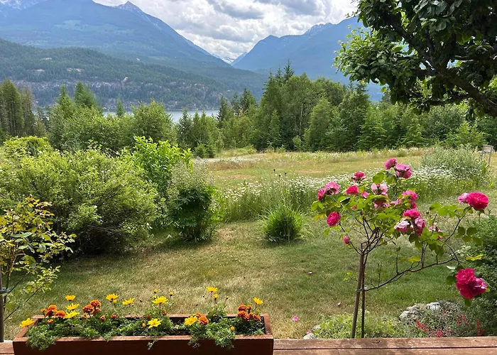 Wing Creek Resort Kaslo