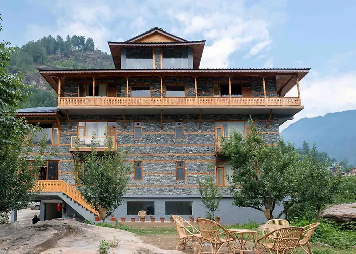 Wow Stayz2 The Shaurn Resort Manali 