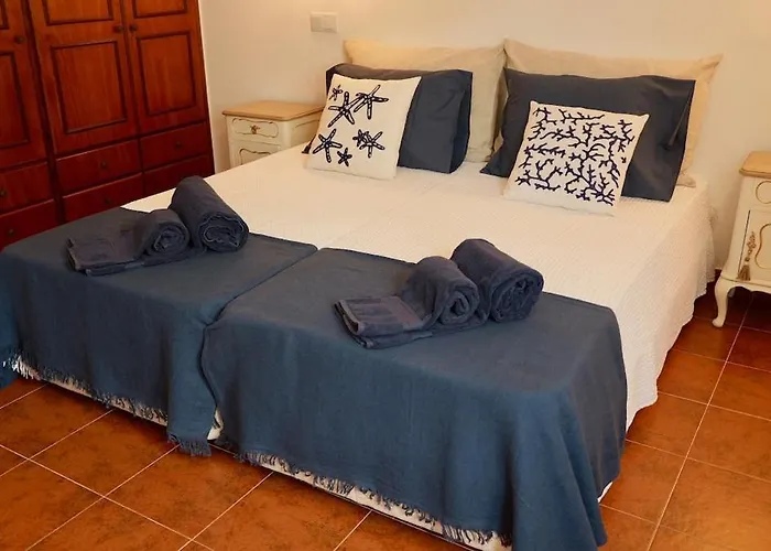 Brisa Do Mar Apartments T1 With Garden Access Lagos