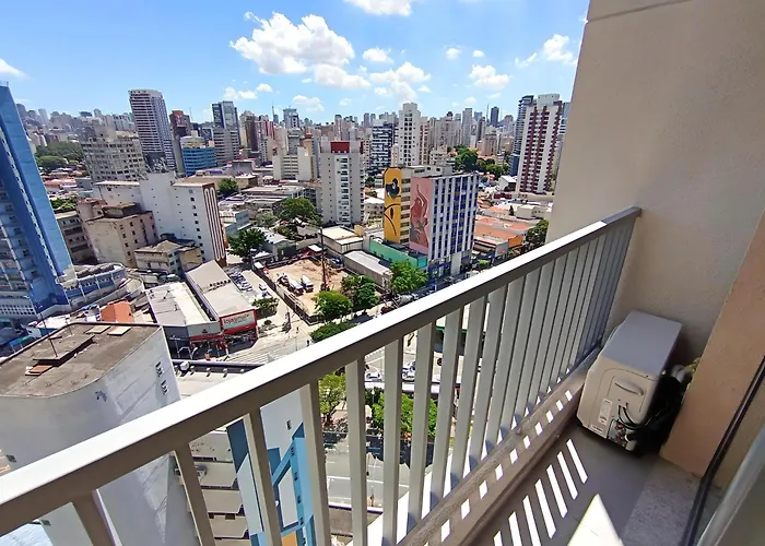Apto Inteiro Na Faria Lima - Pinheiros - 30M Metro - Check In Por Biometria Facial São Paulo