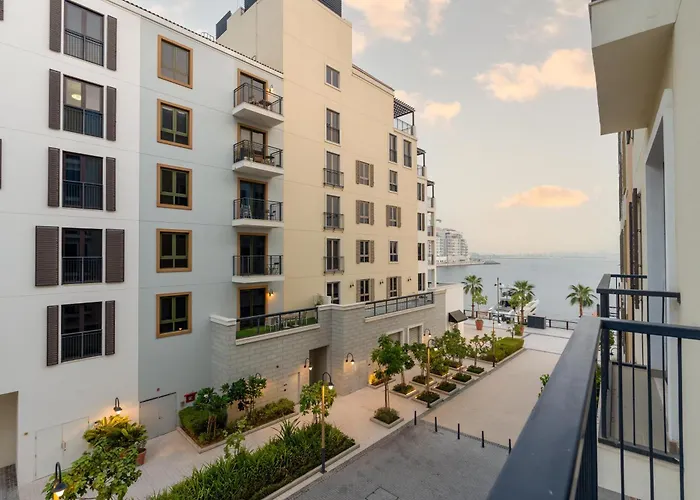 Ultimate Stay - Stylish 1Br Apartment In La Mer Dubai With Balcony And Partial Marina Views