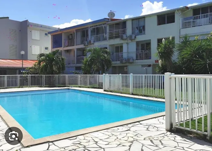 Vacances Anse Mitan - Plage Piscine Restaurants Les Trois-Ilets