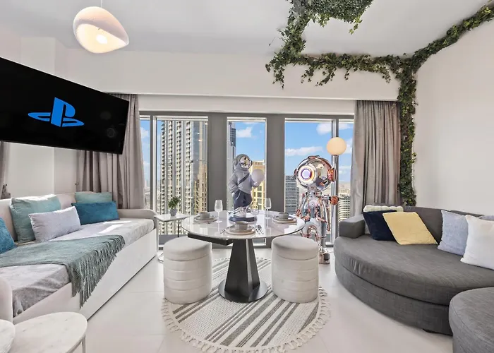 Burj Khalifa View - Immersive Experience - Downtown - Dubai 3Br