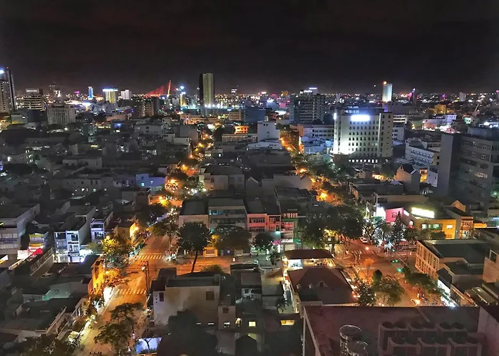Zoro Home Deluxe Stunning-View Condominium Danang Center