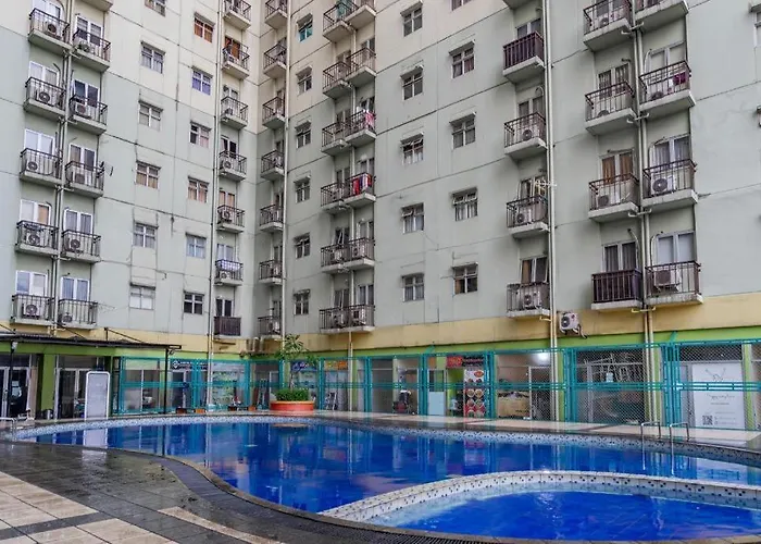 Oyo 94150 Gateway Apartment Pasteur By Eldian Bandung